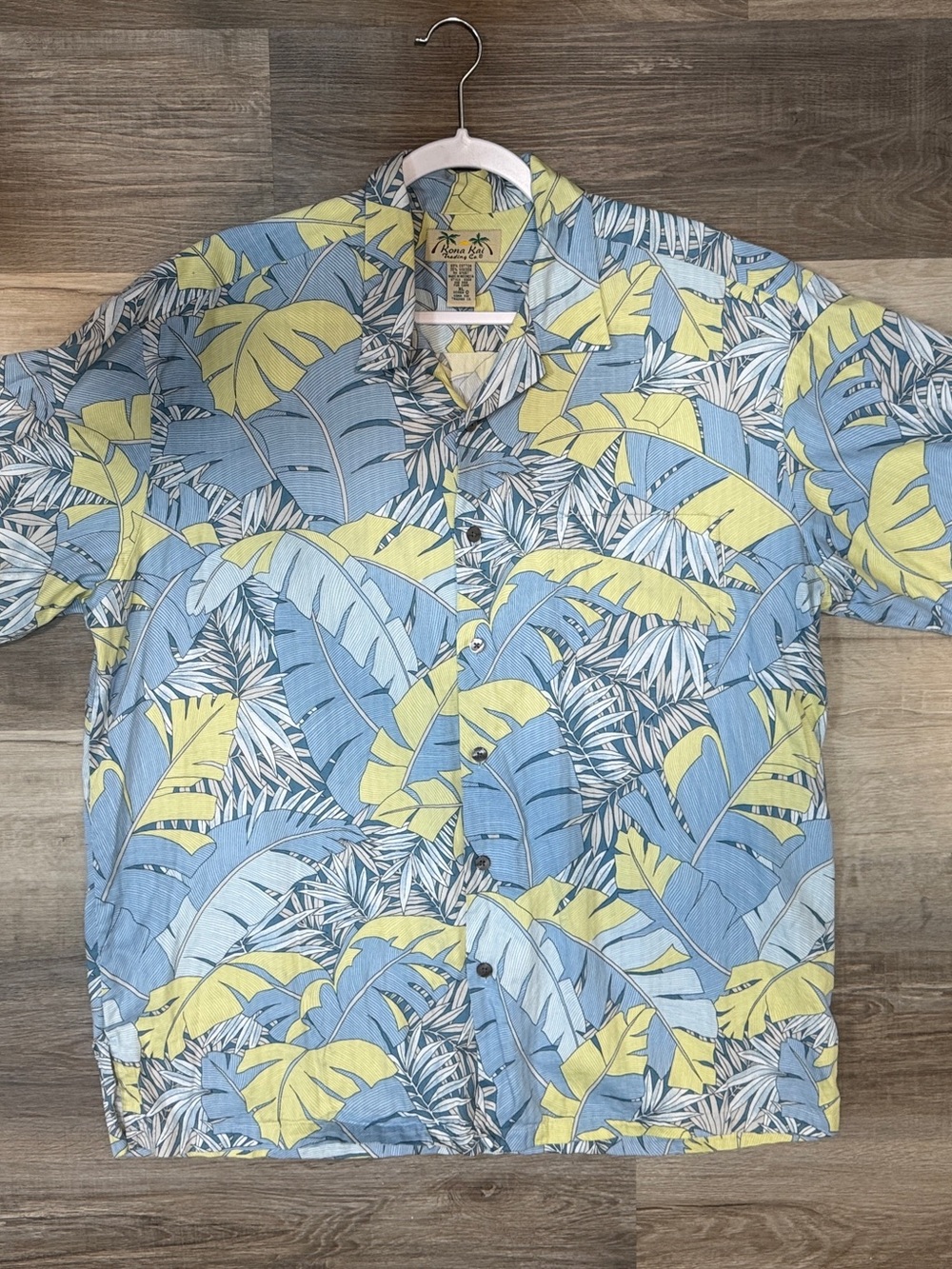Vtg Kona Kai Light Blue & Yellow Tropical Print Short-Sleeve Shirt